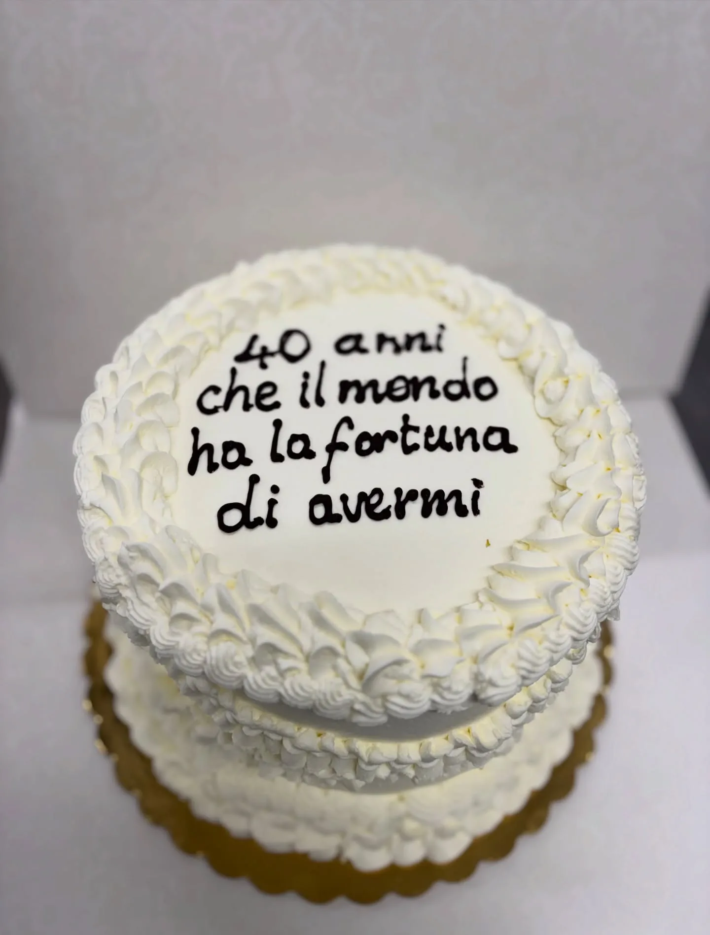 Torta Compleanno Total White